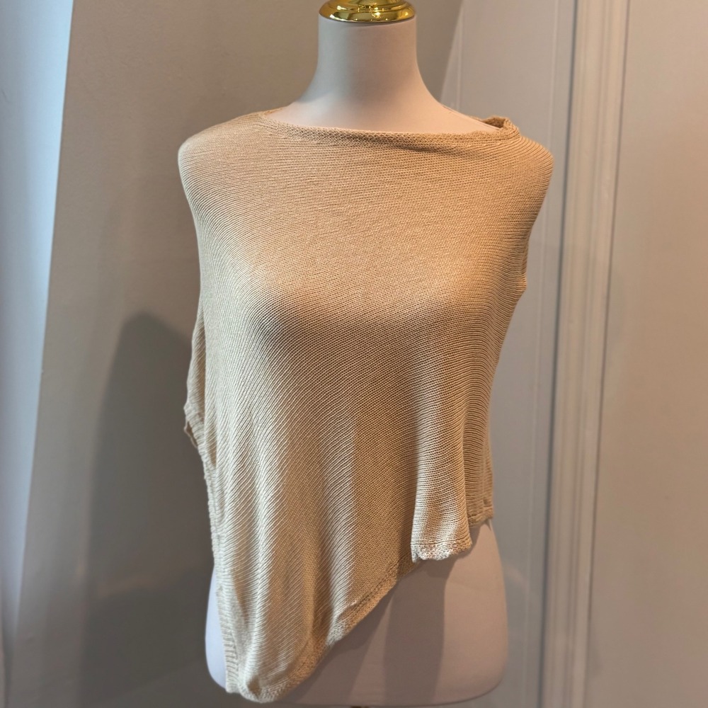 Edikted Beige/gold Asymmetrical Hem Knit Top Chic Layering Piece | XS